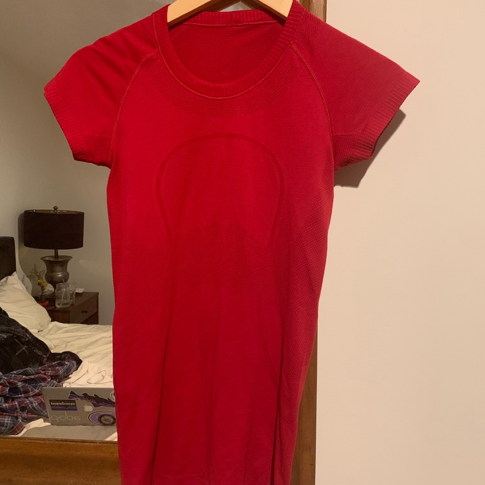 NWOT lululemon swiftly